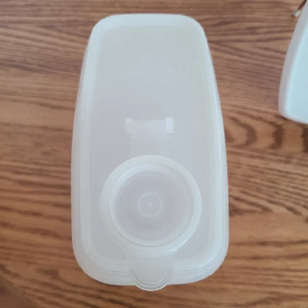 Tupperware Duo - Jr Store N Pour Cereal and Lid PLUS Slim Packette Divided Lunch
